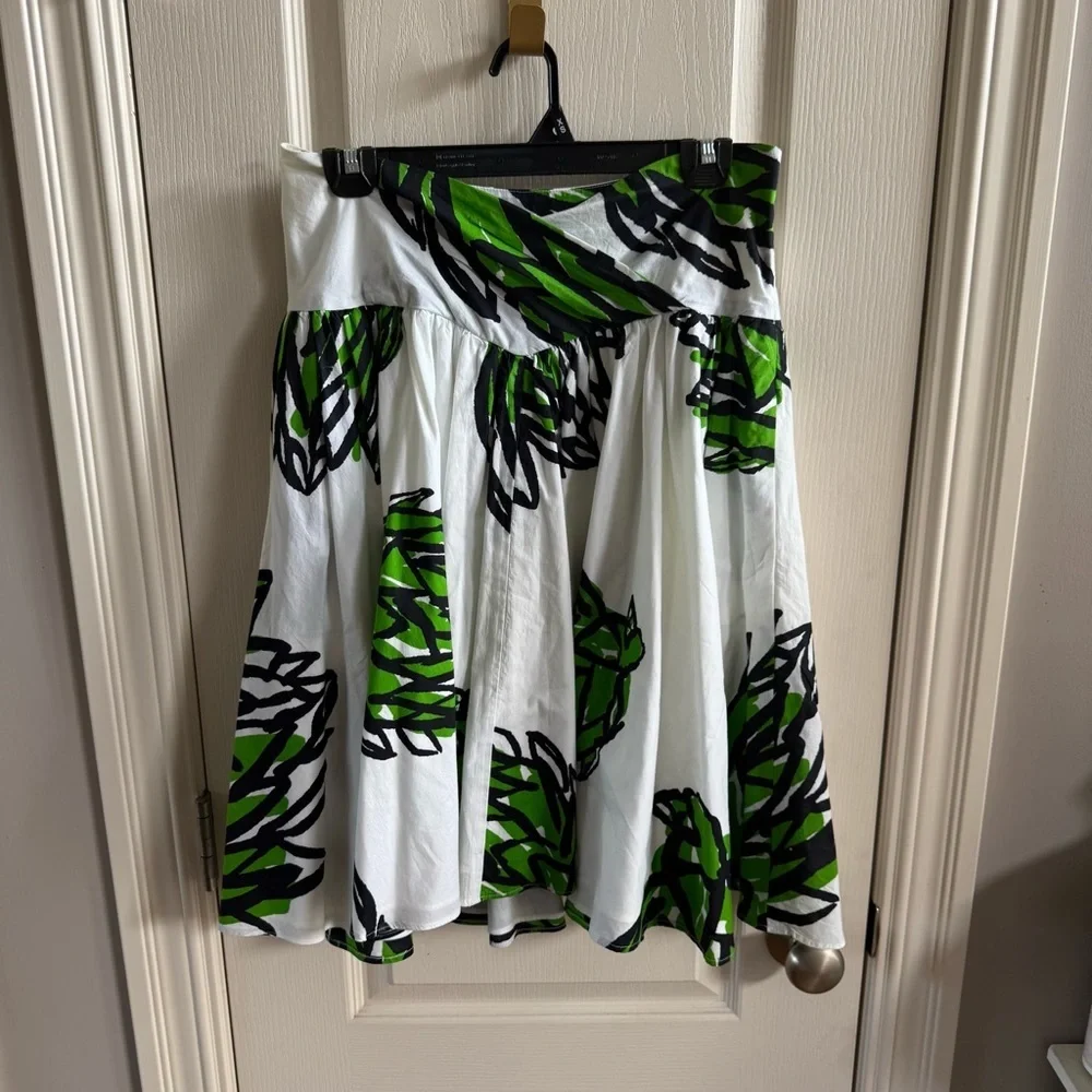 Diane von Furstenberg Beaumont Skirt in Artichoke Full Circle Size 4 - Picture 1 of 5